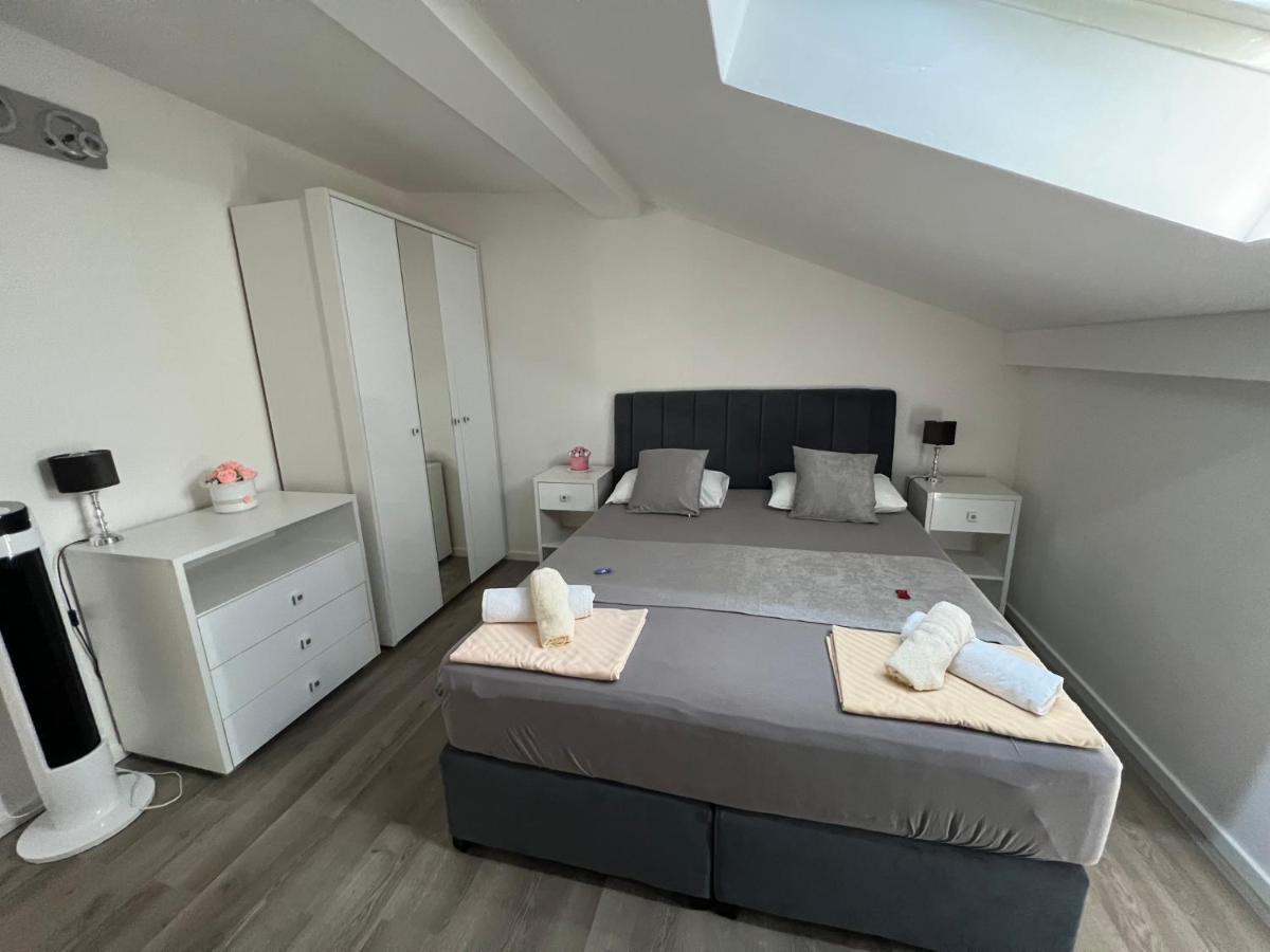Apartments Villa Zdrava Трогир Экстерьер фото