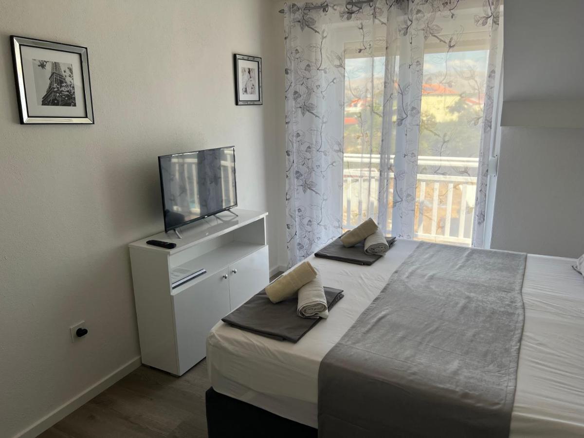 Apartments Villa Zdrava Трогир Экстерьер фото