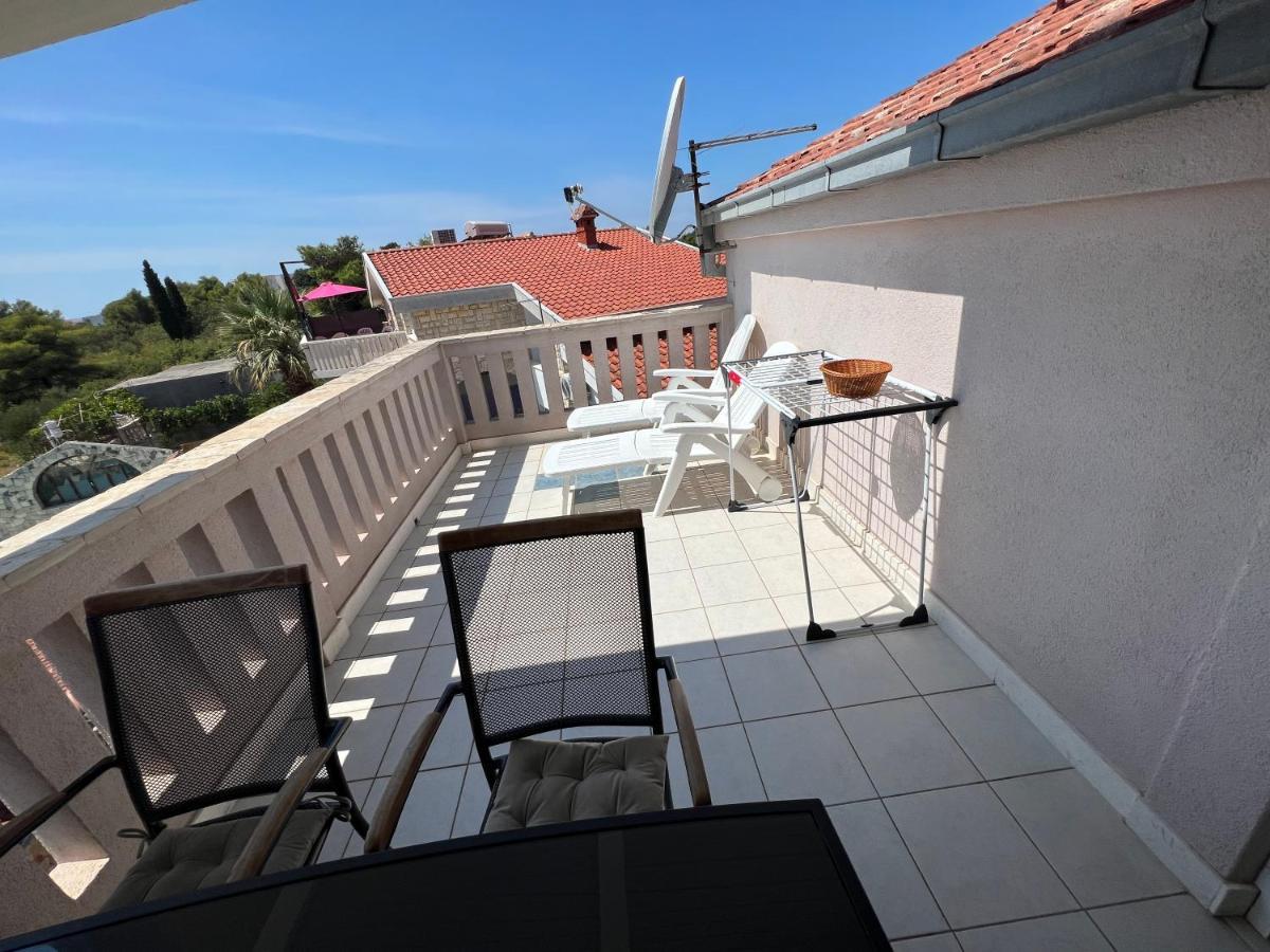 Apartments Villa Zdrava Трогир Экстерьер фото